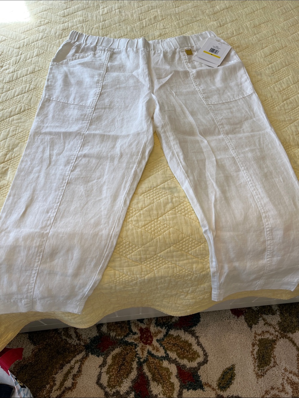 Ellen Tracy White Linen Wide-Leg Crop Pants